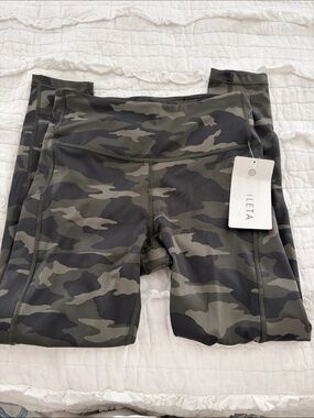 Athleta leggings